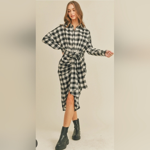 MABLE plaid flannel button-down dress in plaid black/white Small - Picture 1 of 5